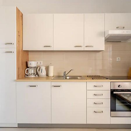 Apartments Maras ポレッチ エクステリア 写真