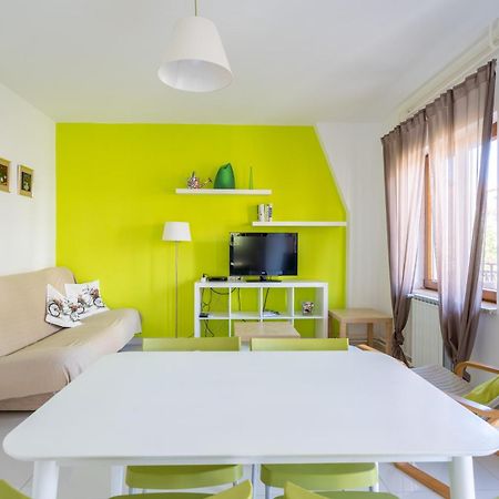 Apartments Maras ポレッチ エクステリア 写真