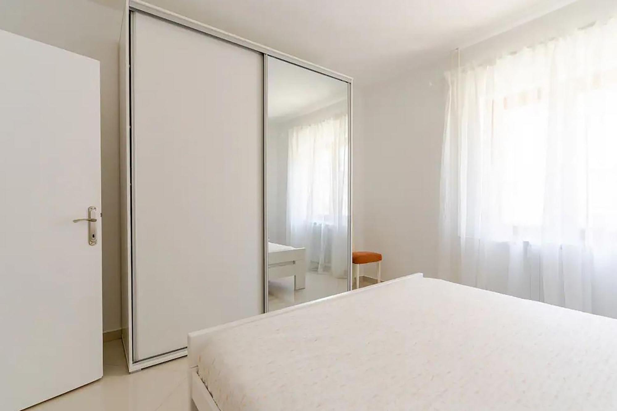 Apartments Maras ポレッチ エクステリア 写真