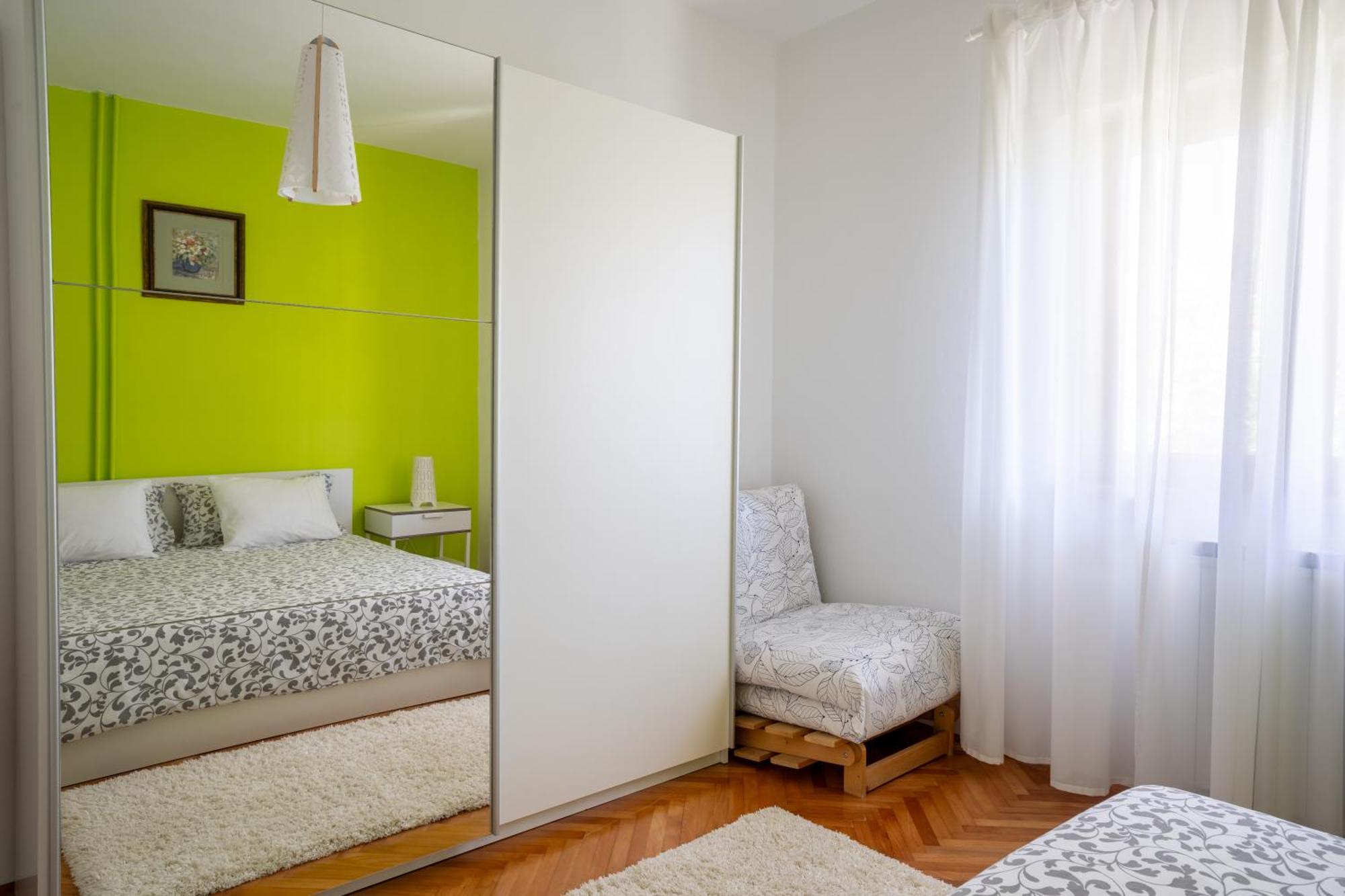 Apartments Maras ポレッチ エクステリア 写真